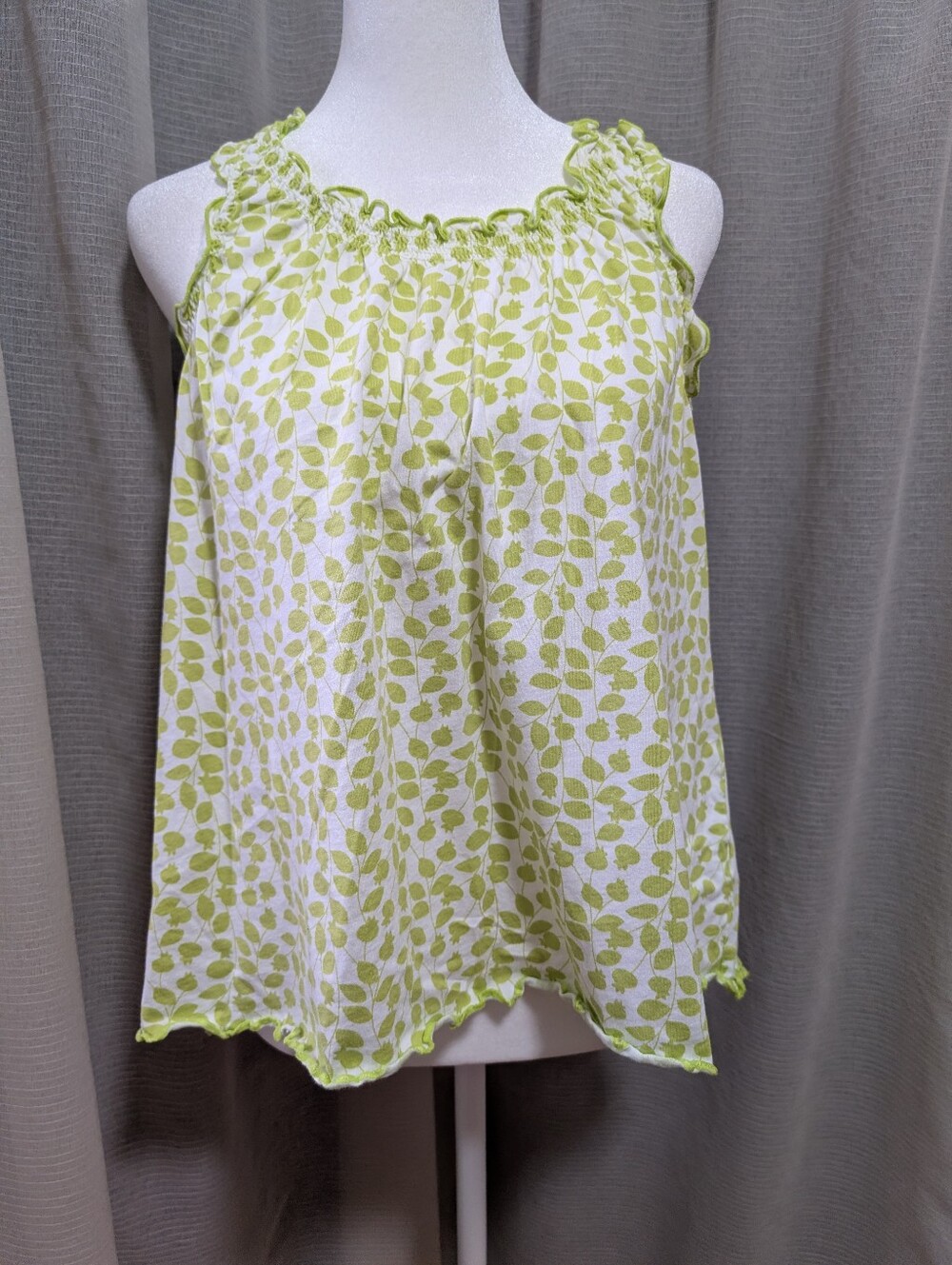 Madison Size Medium Pima Cotton Sleeveless Tank. Lime & White